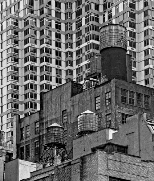 Water towers and skyscraper in New York City